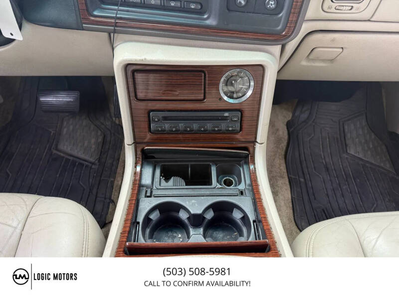 2003 Cadillac Escalade