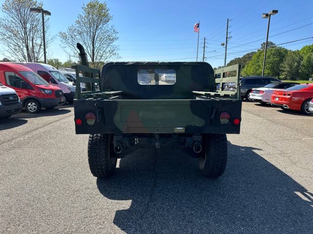 2004 AM General M1123