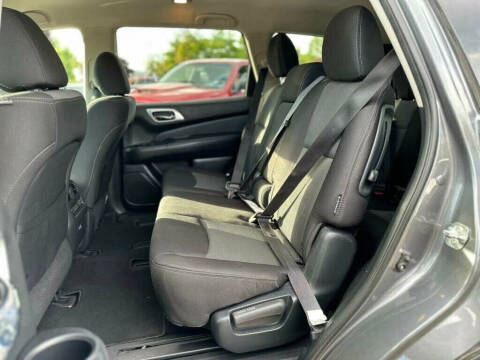 2020 Nissan Pathfinder S