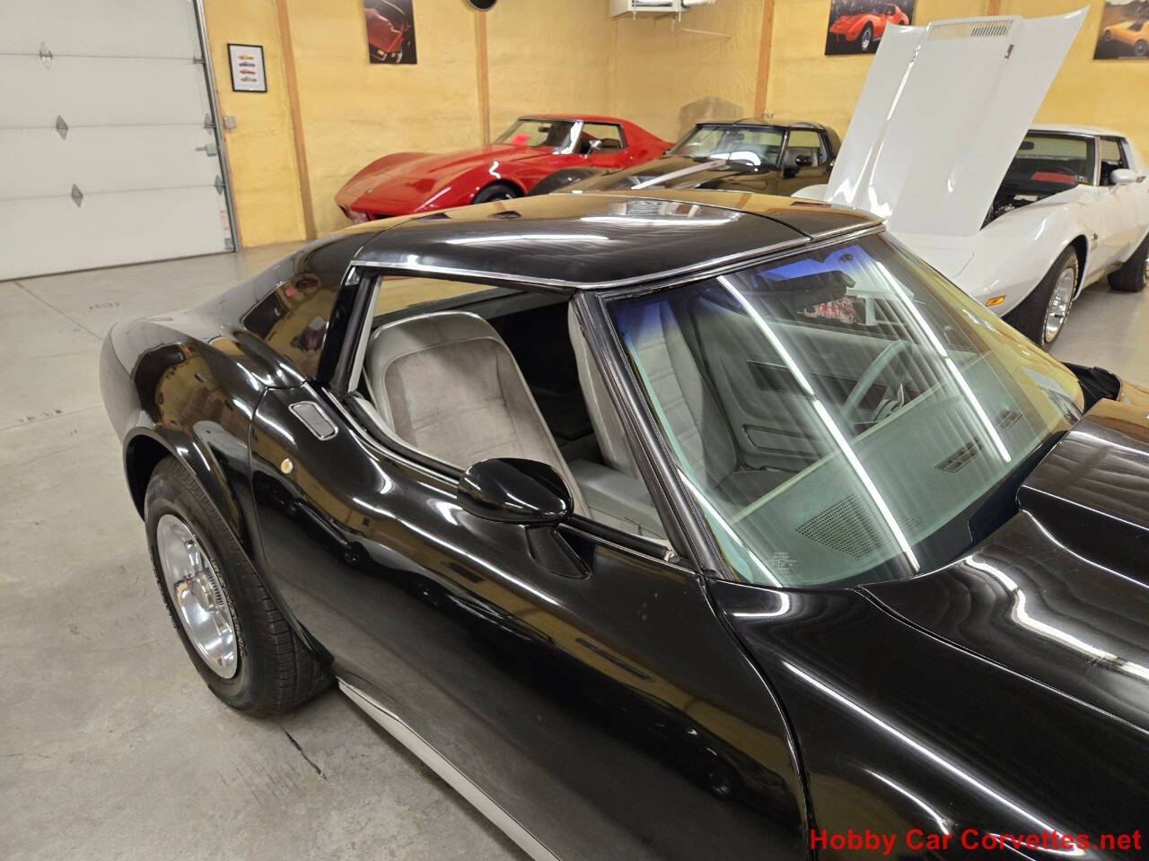 1977 Chevrolet Corvette 38