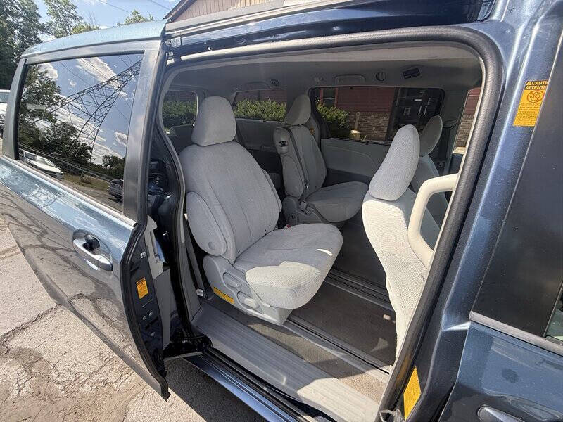 2014 Toyota Sienna