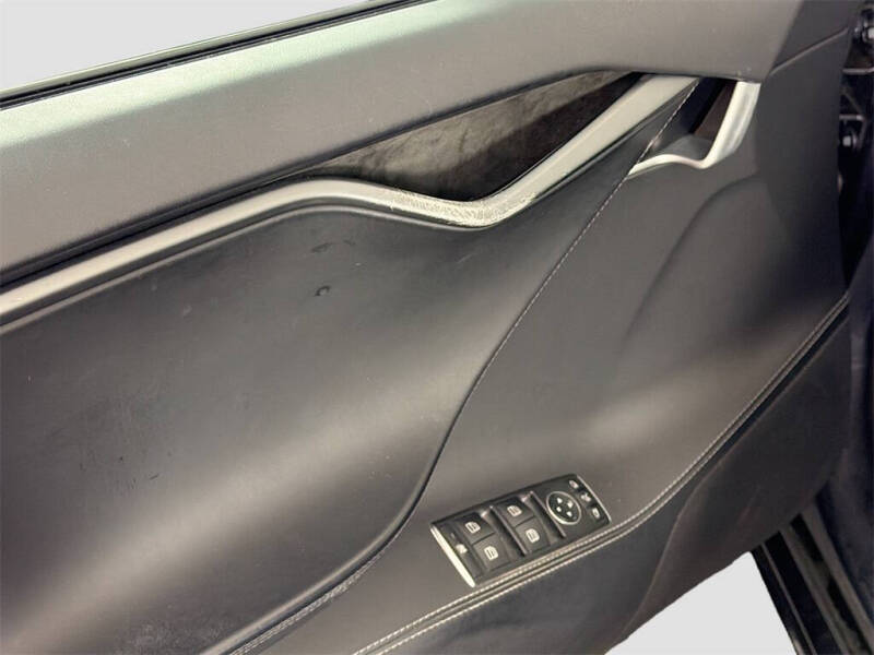 2020 Tesla Model S Long Range Plus