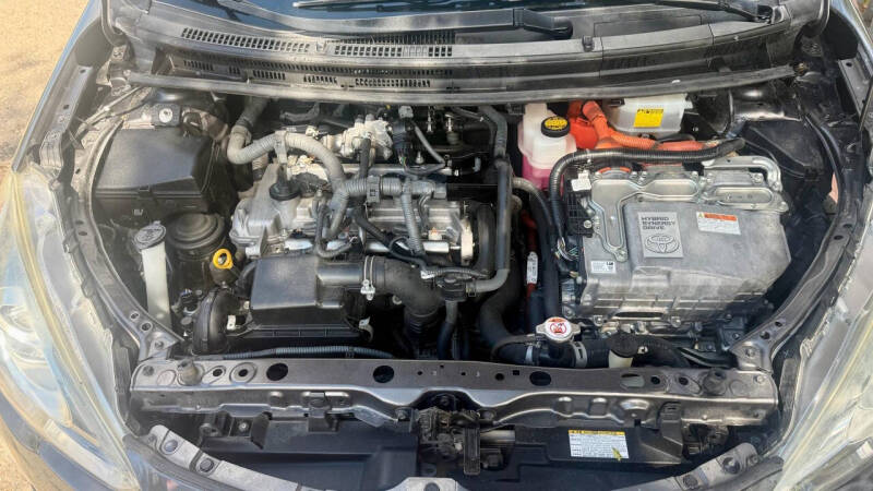 2016 Toyota Prius c Four