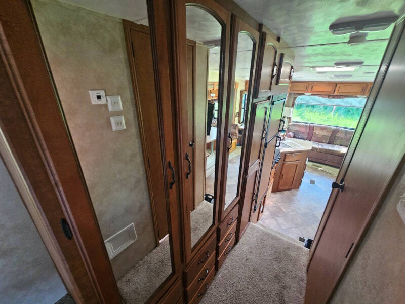 2012 Forest River 5th Wheel Puma 253FBS