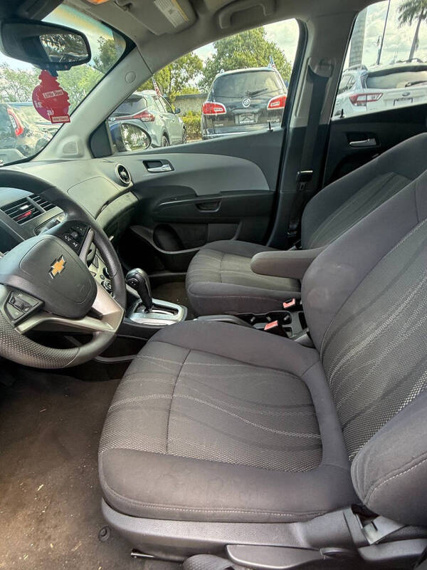 2013 Chevrolet Sonic LT Auto