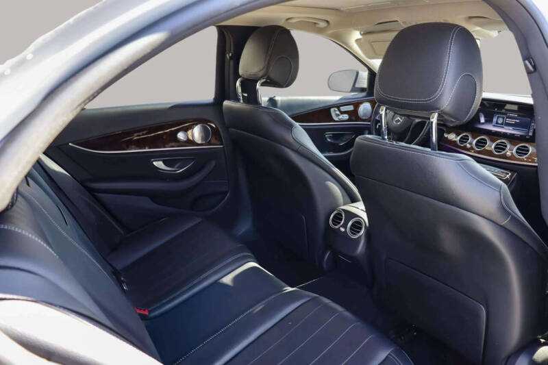 2018 Mercedes-Benz E-Class E 300