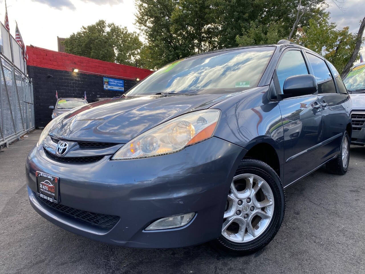 2006 Toyota Sienna for sale at 3B Auto Sales in Paterson, NJ