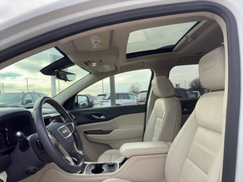 2021 GMC Acadia Denali