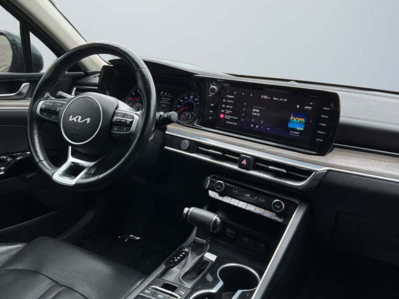 2024 Kia K5 EX