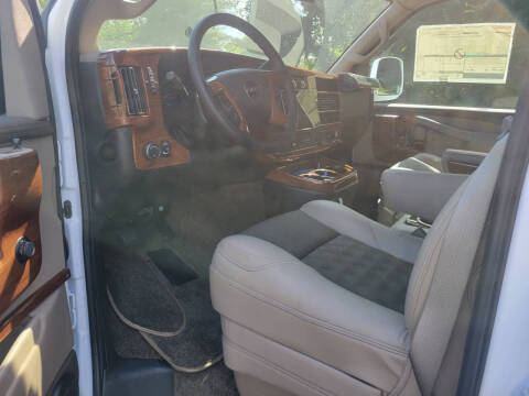 2023 GMC Savana 2500