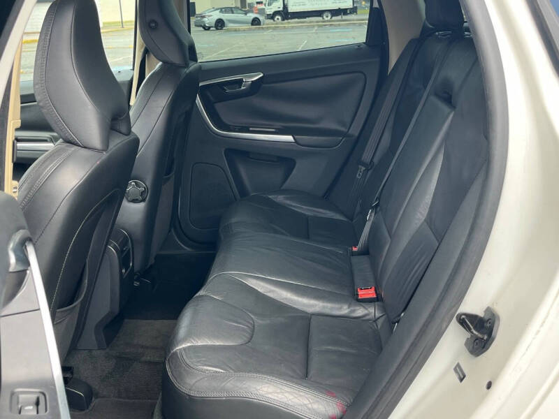 2013 Volvo XC60 3.2 Premier