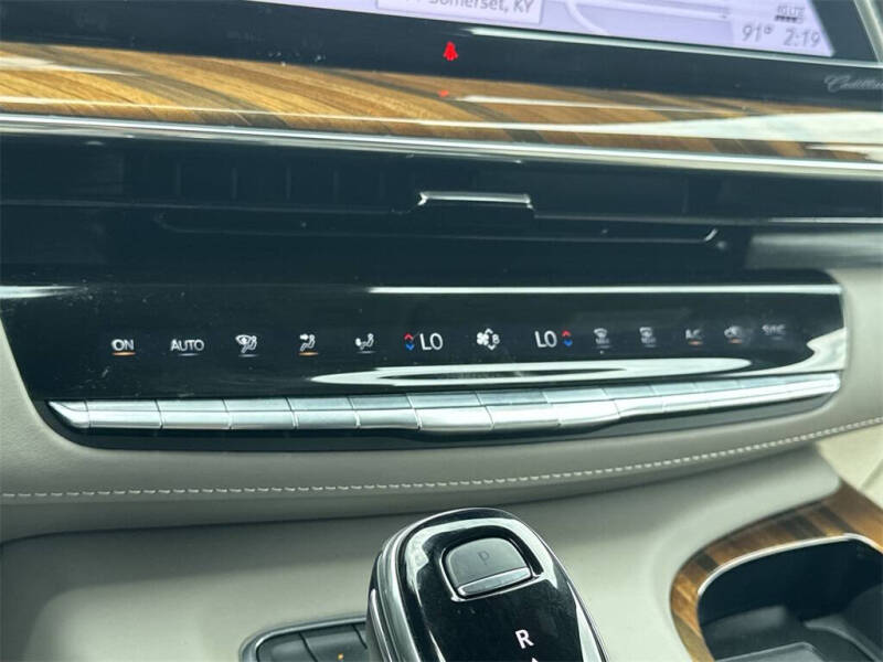 2024 Cadillac Escalade Premium Luxury Platinum