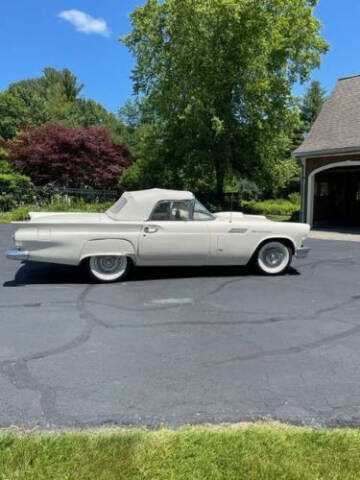 1957 Ford Thunderbird