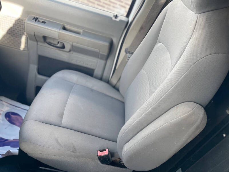 2012 Ford E-Series E-250