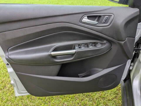 2015 Ford C-MAX Hybrid SE