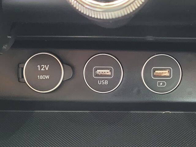 2023 Genesis G70
