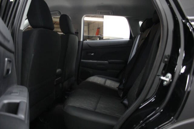 2026 Mitsubishi Outlander Sport ES