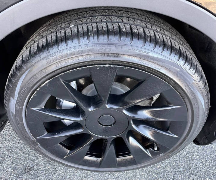 2021 Tesla Model Y Standard Range