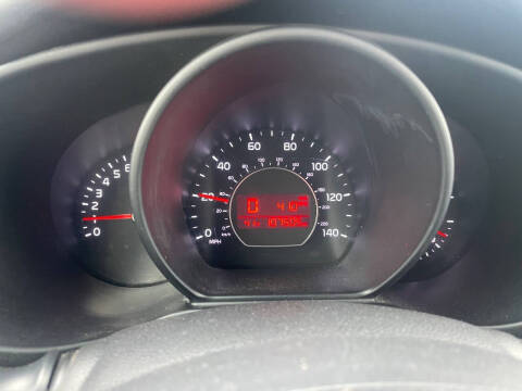 2016 Kia Soul +