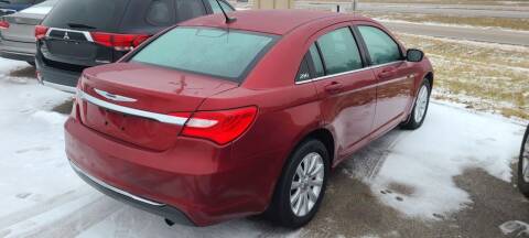 2013 Chrysler 200 for sale at Swan Auto in Roscoe IL