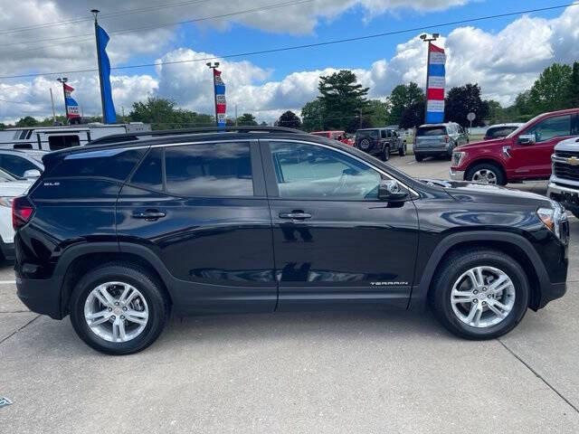 2022 GMC Terrain SLE