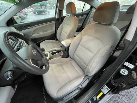 2018 Hyundai Elantra