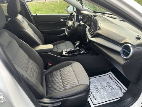 2024 Chevrolet Trax LT