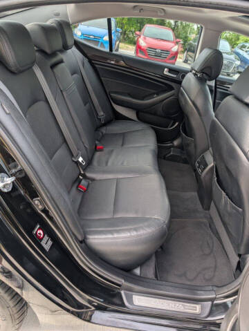 2015 Kia Cadenza Premium