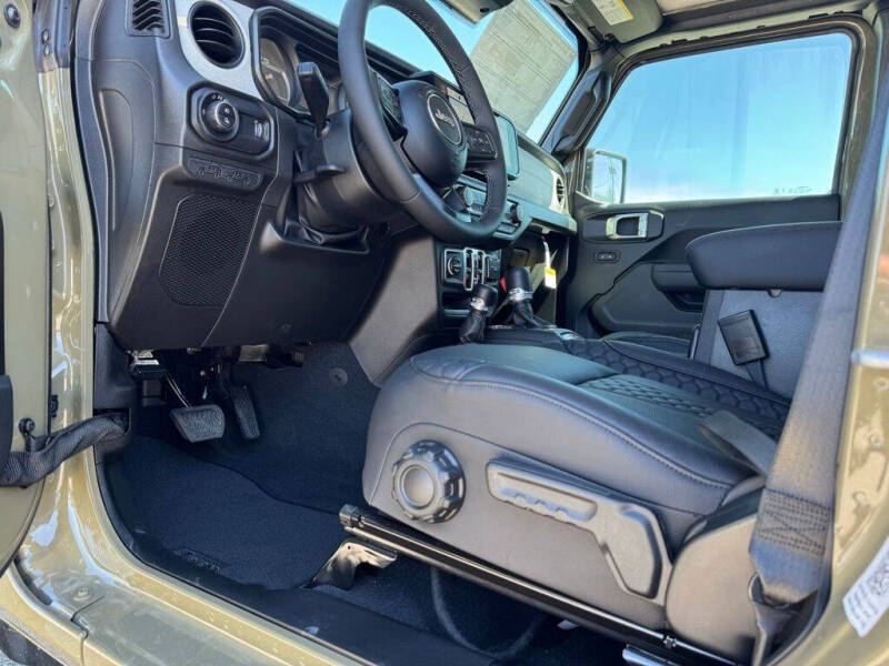 2026 Jeep Gladiator Sport S
