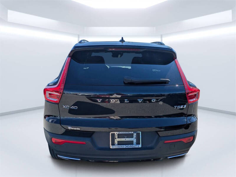 2020 Volvo XC40 T5 R-Design