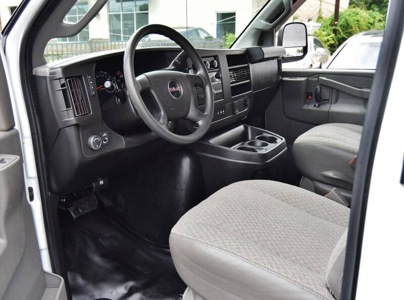 2019 GMC Savana 2500