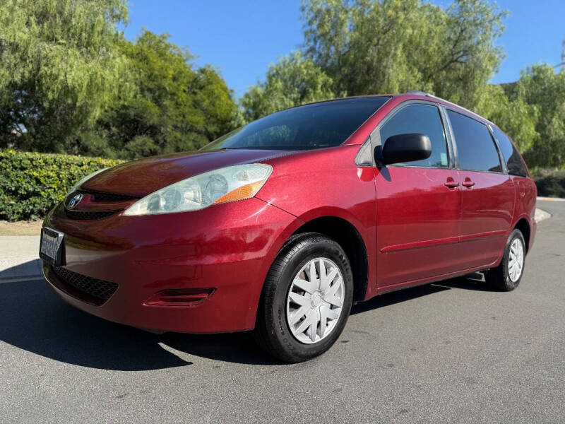 2006 Toyota Sienna LE 8 Passenger