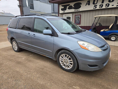 2010 Toyota Sienna XLE