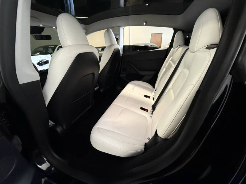 2024 Tesla Model Y Performance