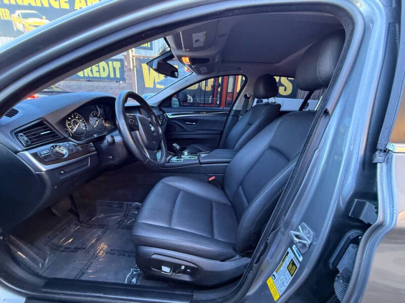 2016 BMW 5 Series 528i