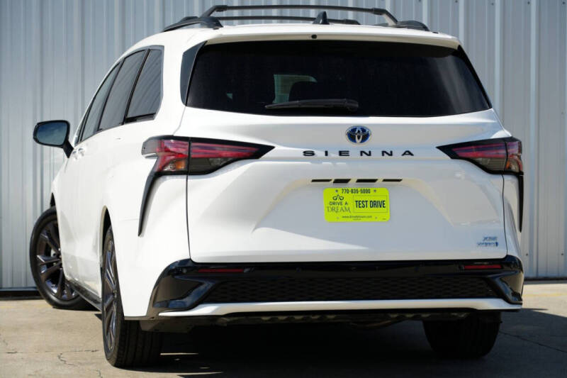 2024 Toyota Sienna XSE 7-Passenger