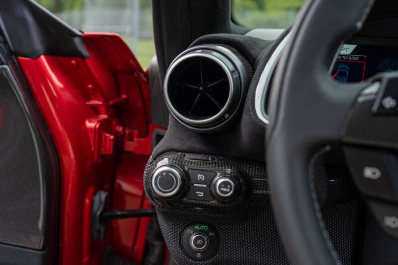 2023 Ferrari 812 Competizione