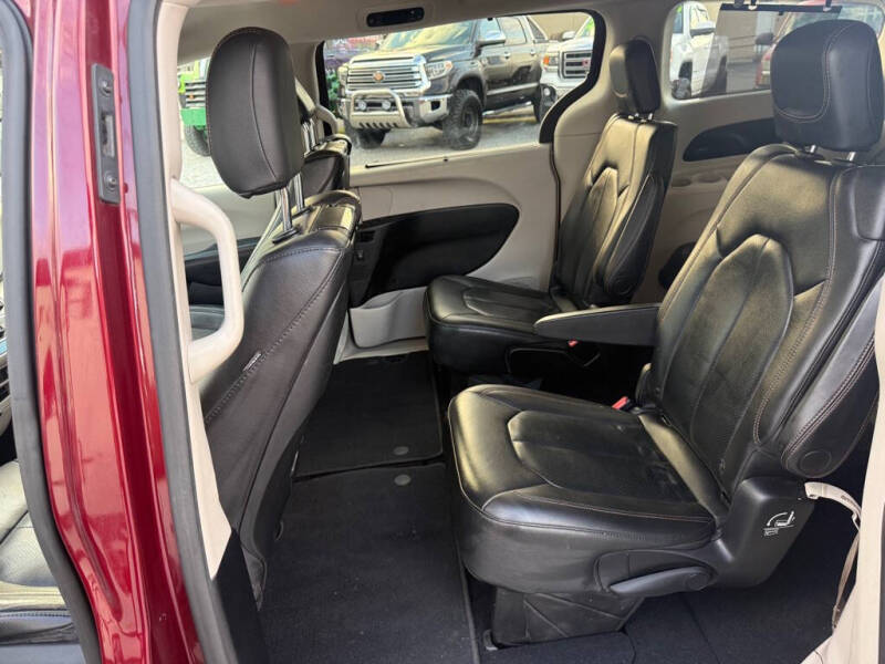 2020 Chrysler Pacifica Touring L Plus