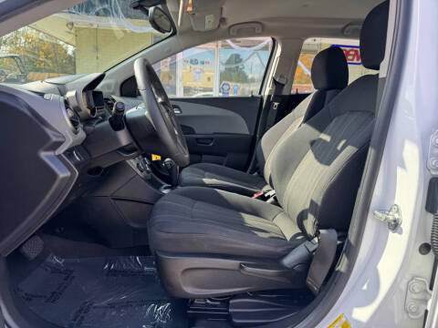 2014 Chevrolet Sonic LT Auto