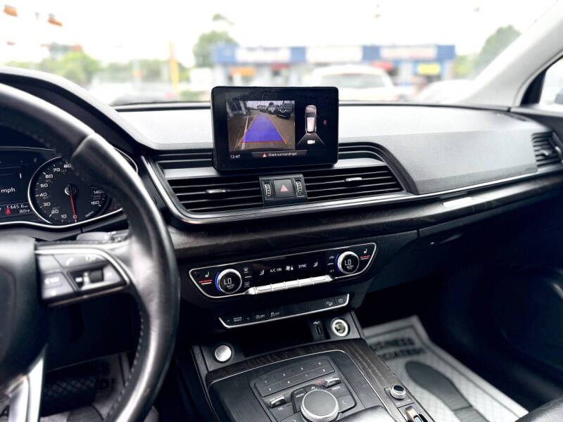 2019 Audi Q5 quattro Premium 45 TFSI