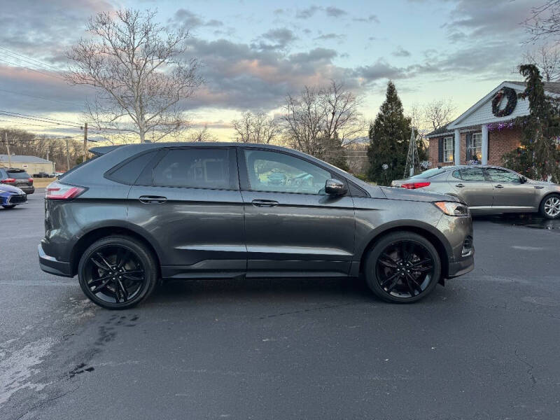 2020 Ford Edge ST