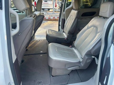 2018 Chrysler Pacifica Touring L Plus