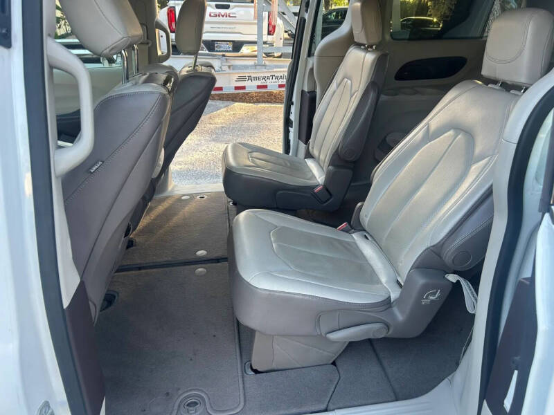 2018 Chrysler Pacifica Touring L Plus