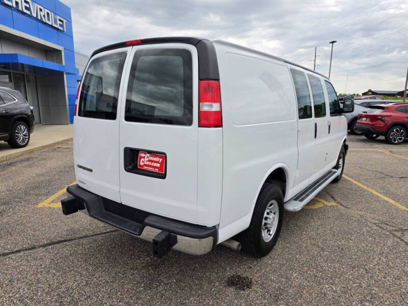 2024 Chevrolet Express 2500