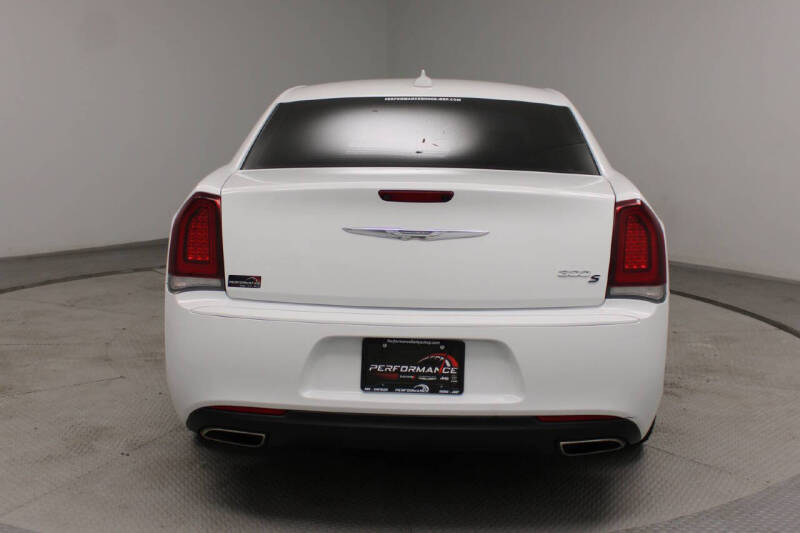 2019 Chrysler 300 S