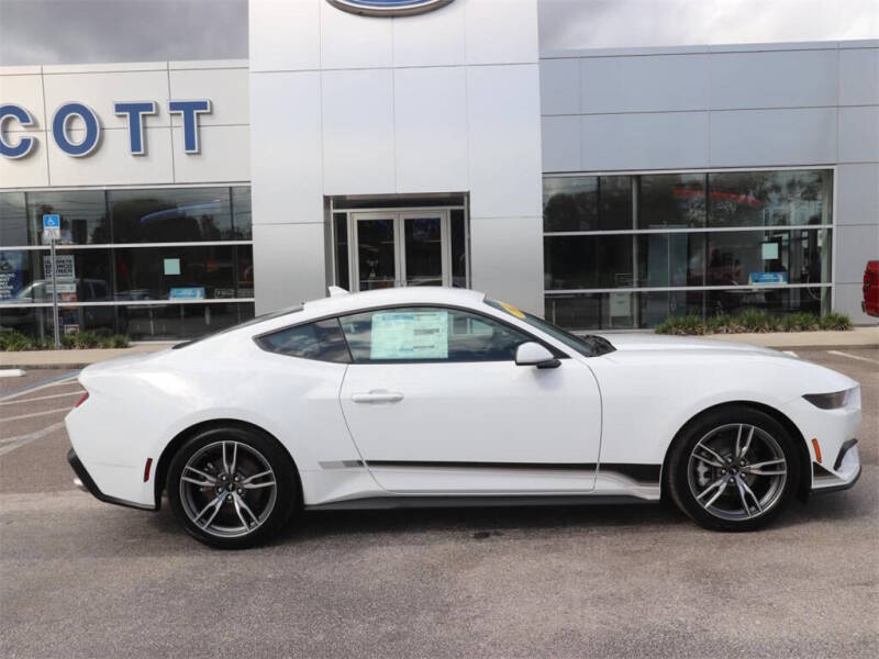 2025 Ford Mustang EcoBoost