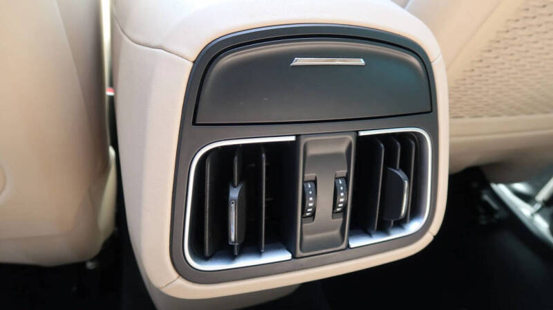 2017 Maserati Levante