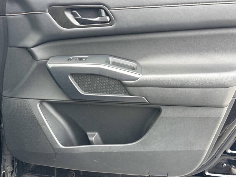 2023 Nissan Pathfinder Rock Creek