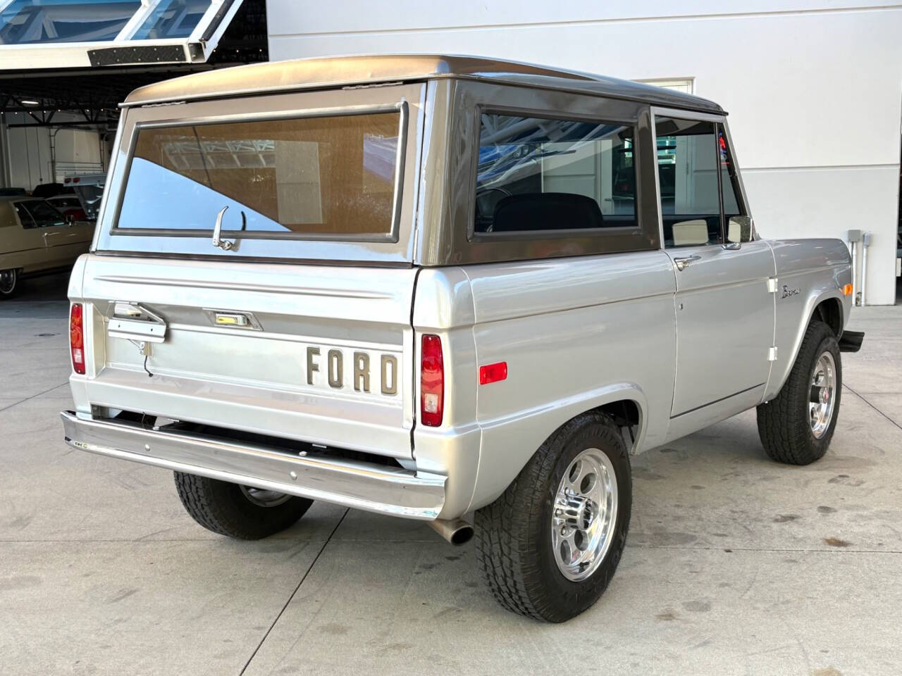 1974 Ford Bronco 6