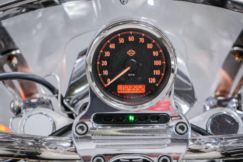 2014 Harley-Davidson Superlow